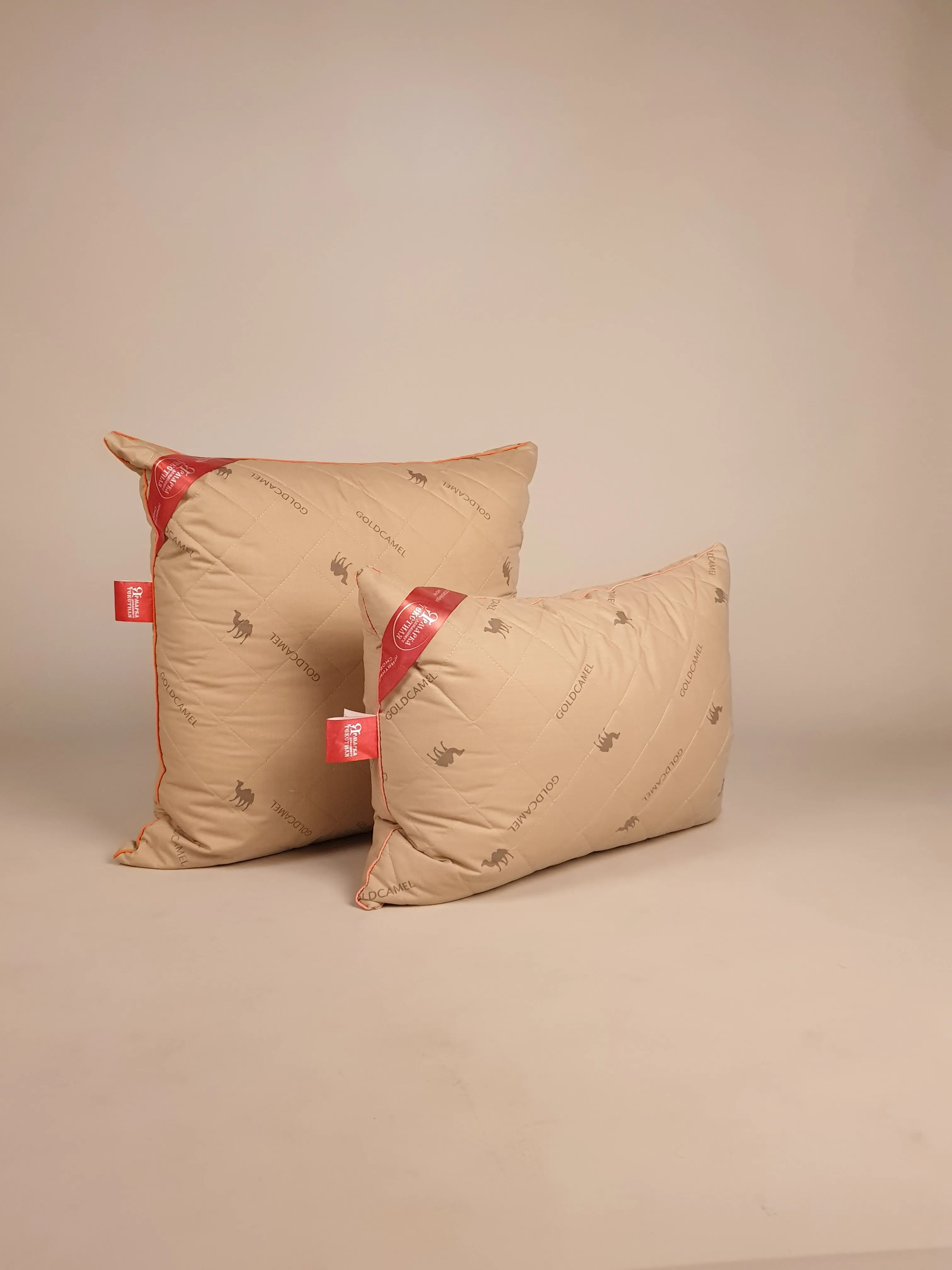 Подушка верблюжья шерсть, чехол стеганый хлопок тик