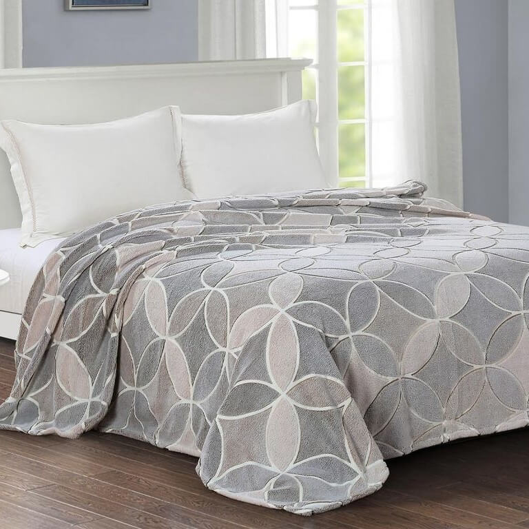 ПЛЕД   бамбуковый      150*200 50%  БАМБУК    50%  микрофибра CLEO 277-PBE/LA